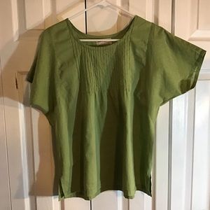 Fabindia SS green cotton pintuck detail top  M